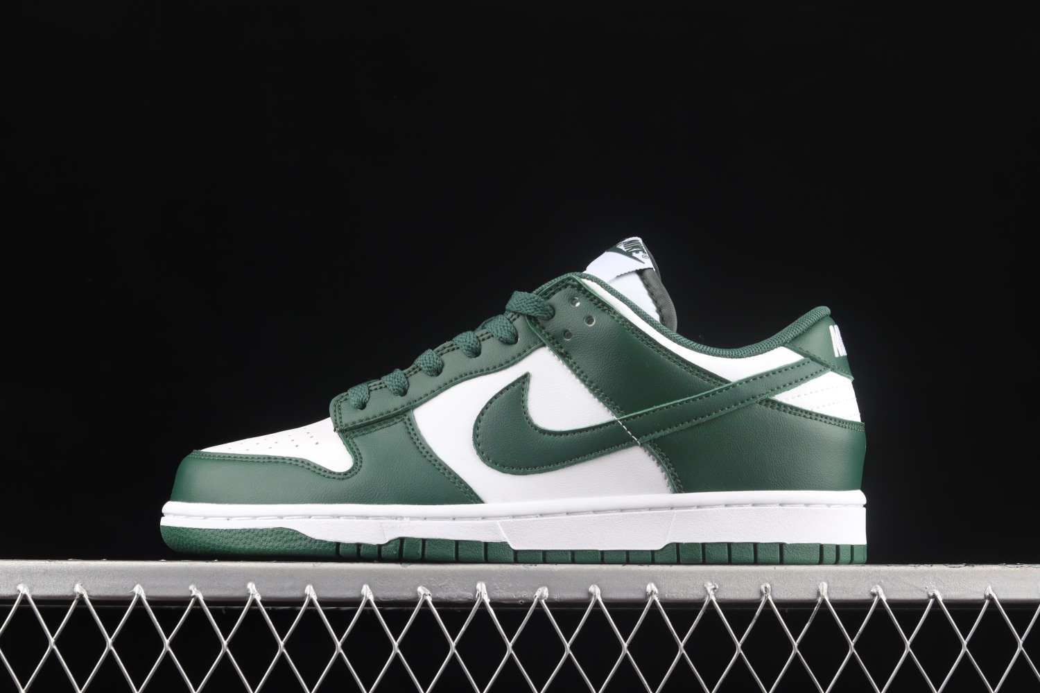 Nike Dunk Low Michigan State DD1391-101