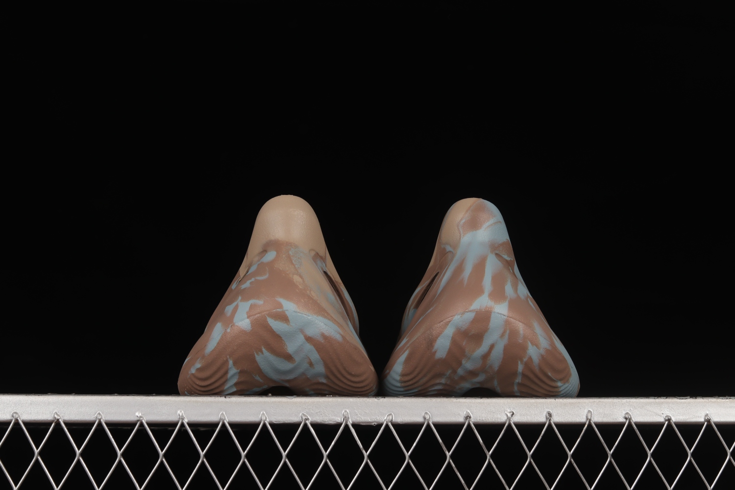 adidas Yeezy Foam RNNR MX Sand Grey GY3969