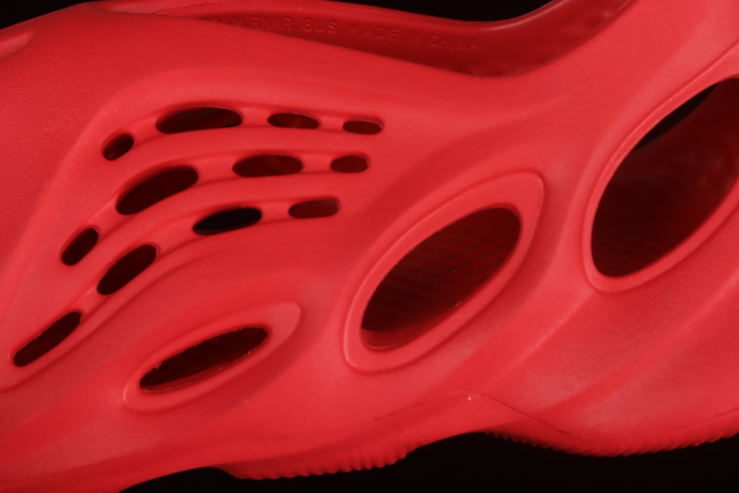 adidas Yeezy Foam RNNR Vermillion GW3355