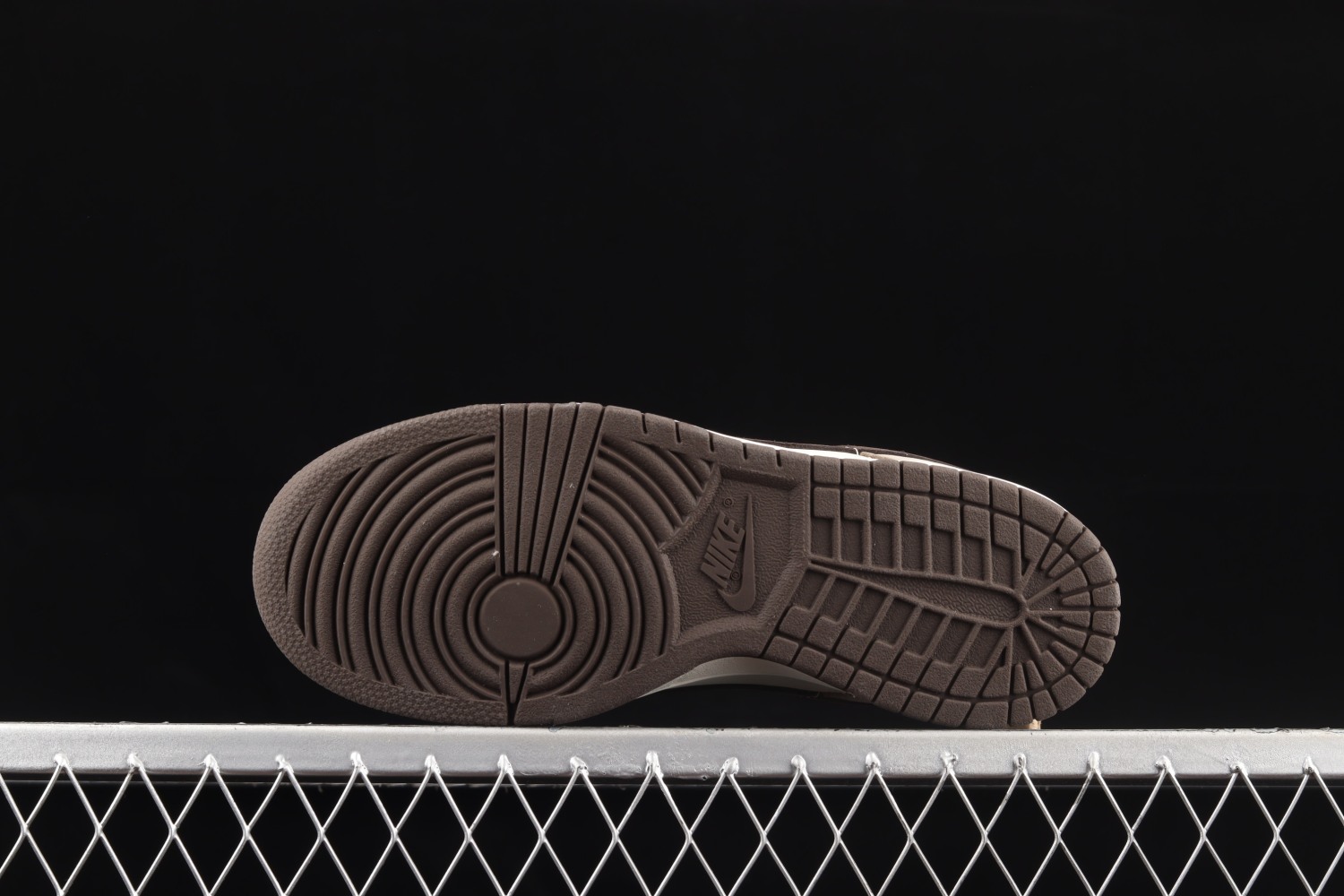 Otomo Katsuhiro x SB Dunk Low Steamboy OST LF0039-002