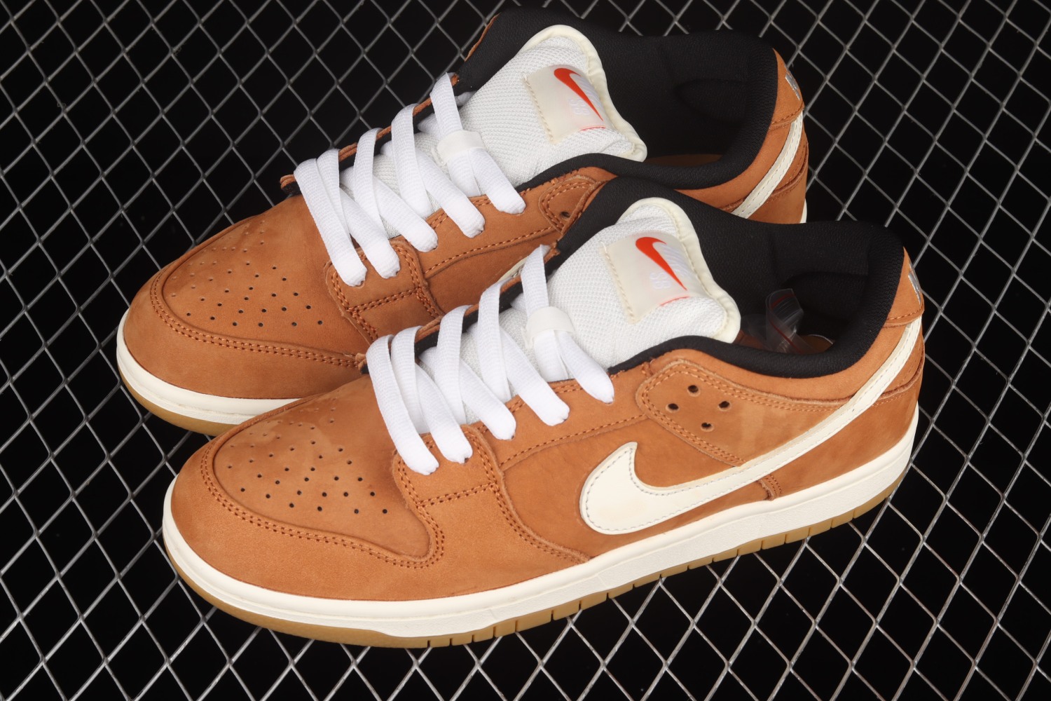 Nike SB Dunk Low Pro Dark Russet DH1319-200