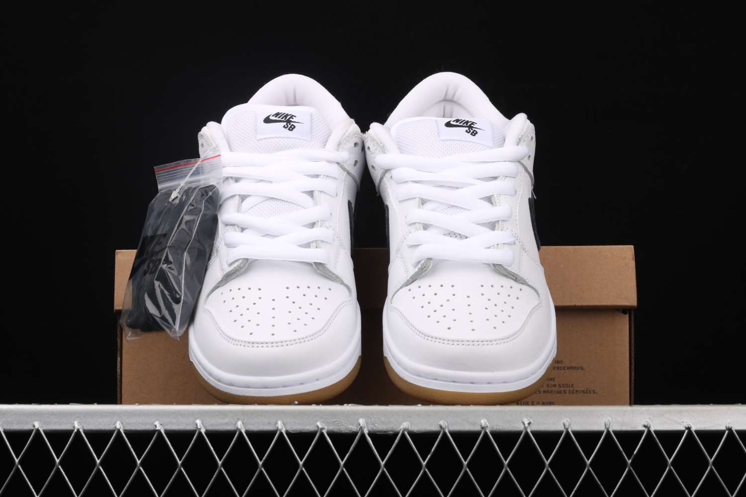 Nike SB Dunk Low Orange Label White Black CD2563-100