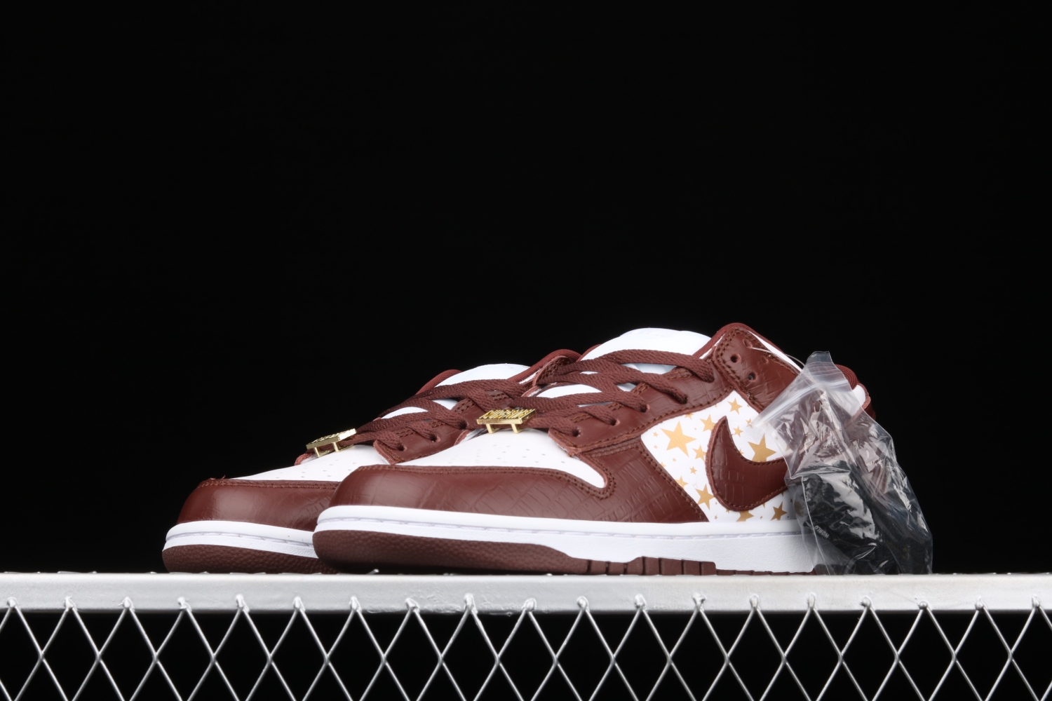 Nike SB Dunk Low Supreme Stars Barkroot Brown (2021) DH3228-103