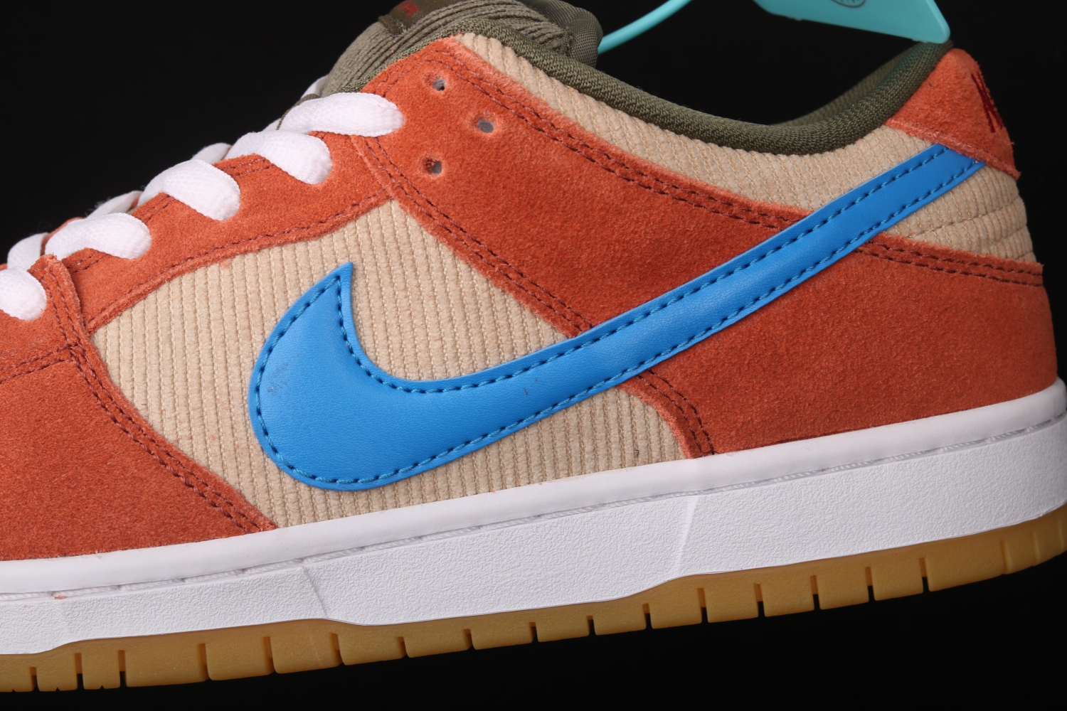 Nike SB Dunk Low Corduroy Dusty Peach BQ6817-201