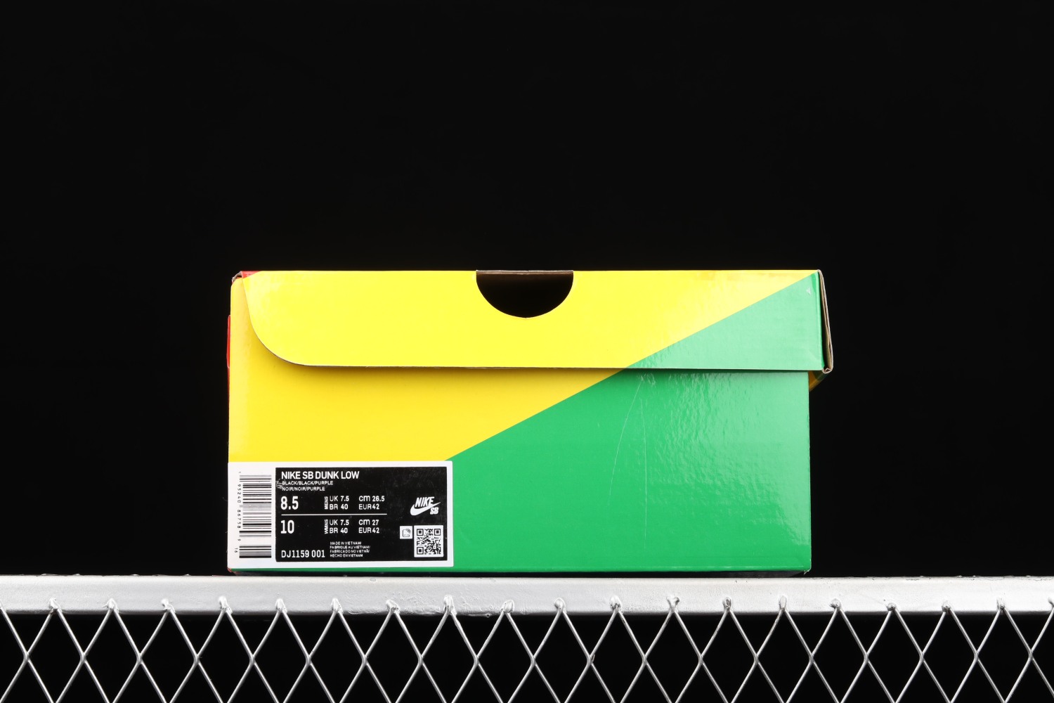 Nike SB Dunk Low Familia First Avenue DJ1159-001