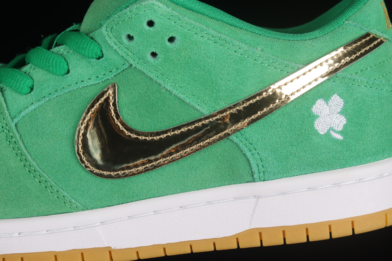 Nike SB Dunk Low Pro St. Patrick