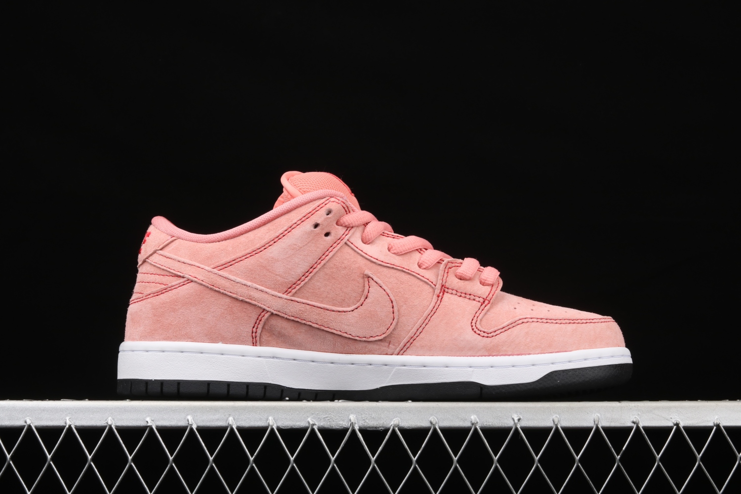 Nike SB Dunk Low Pink Pig CV1655-600