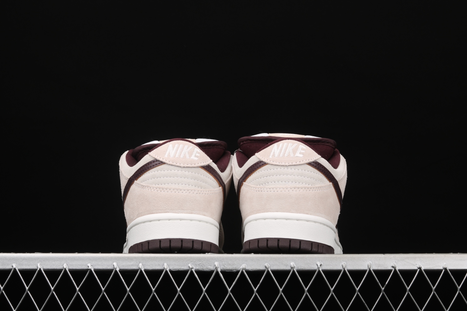 Nike SB Dunk Low Desert Sand Mahogany  BQ6817-004