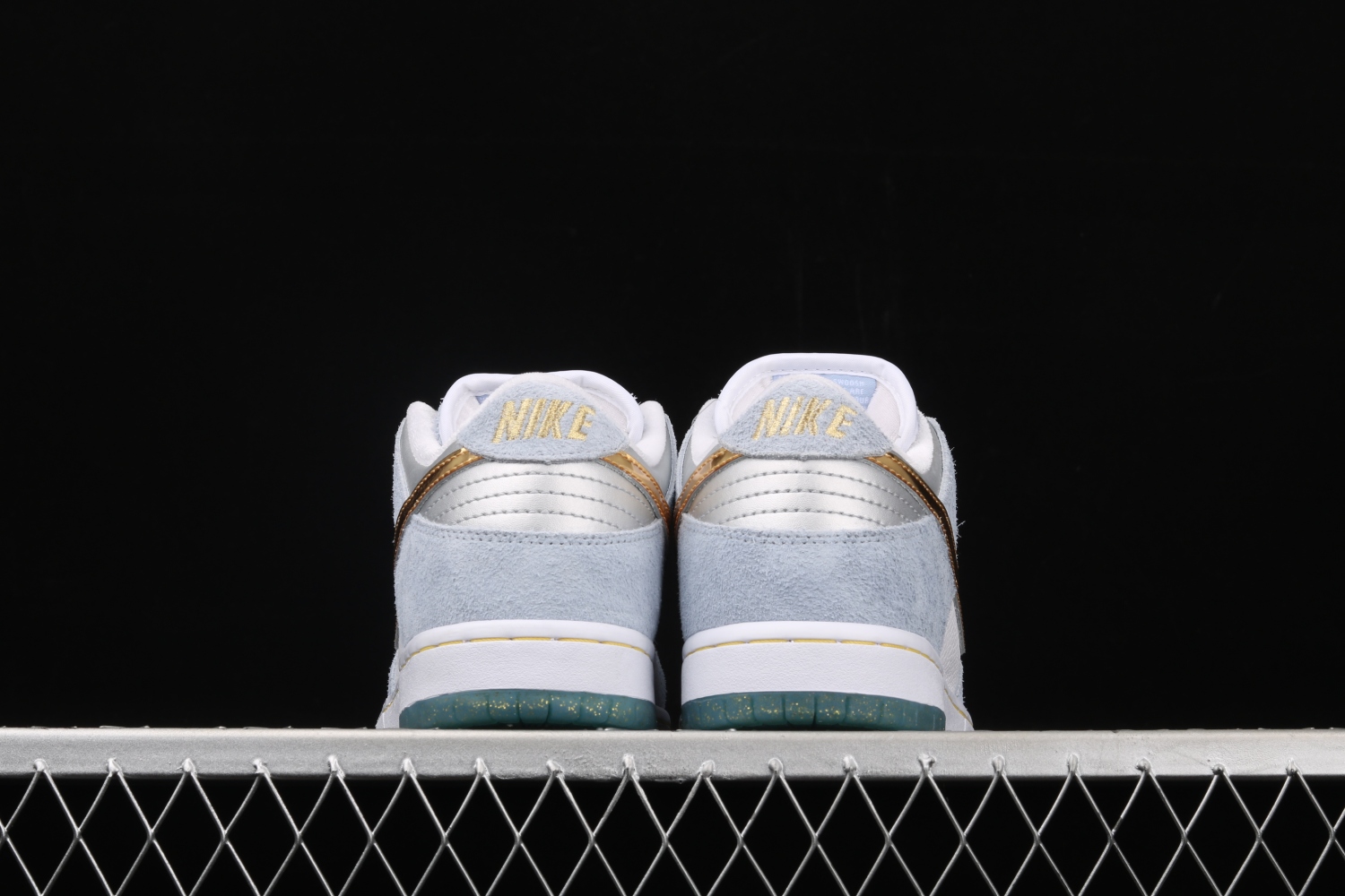 Nike SB Dunk Low Sean Cliver DC9936-100