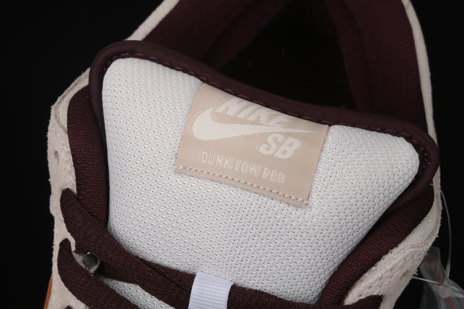 Nike SB Dunk Low Desert Sand Mahogany  BQ6817-004