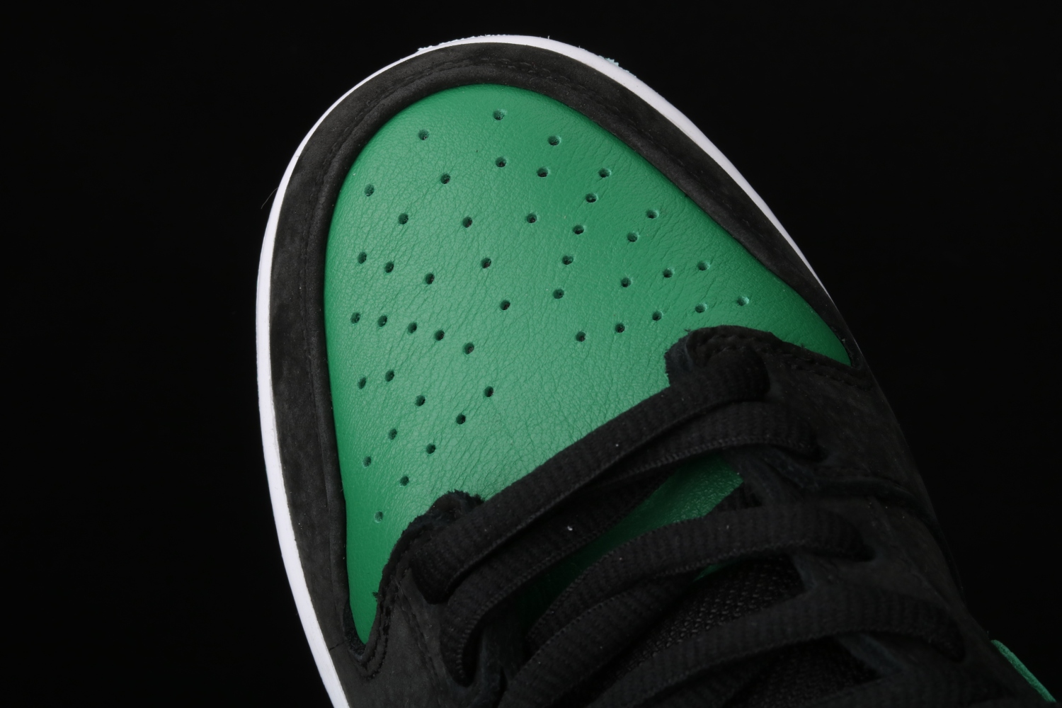 Nike SB Dunk Low Pro J Pack Black Pine Green BQ6817-005