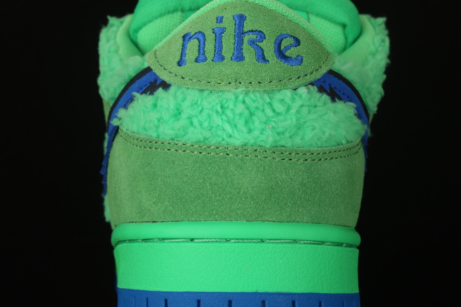 Nike SB Dunk Low Grateful Dead Bears Green CJ5378-300