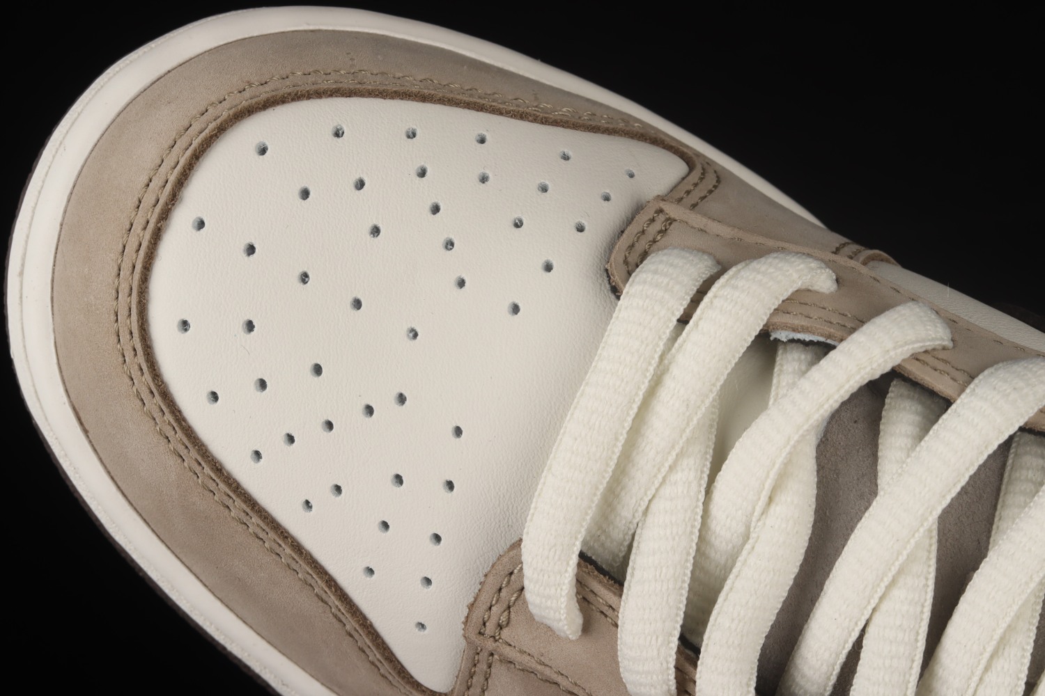 Otomo Katsuhiro x SB Dunk Low Steamboy OST LF0039-002