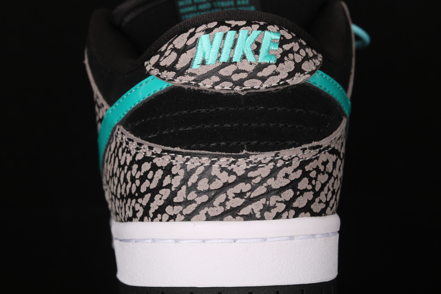 Nike SB Dunk Low atmos Elephant BQ6817-009