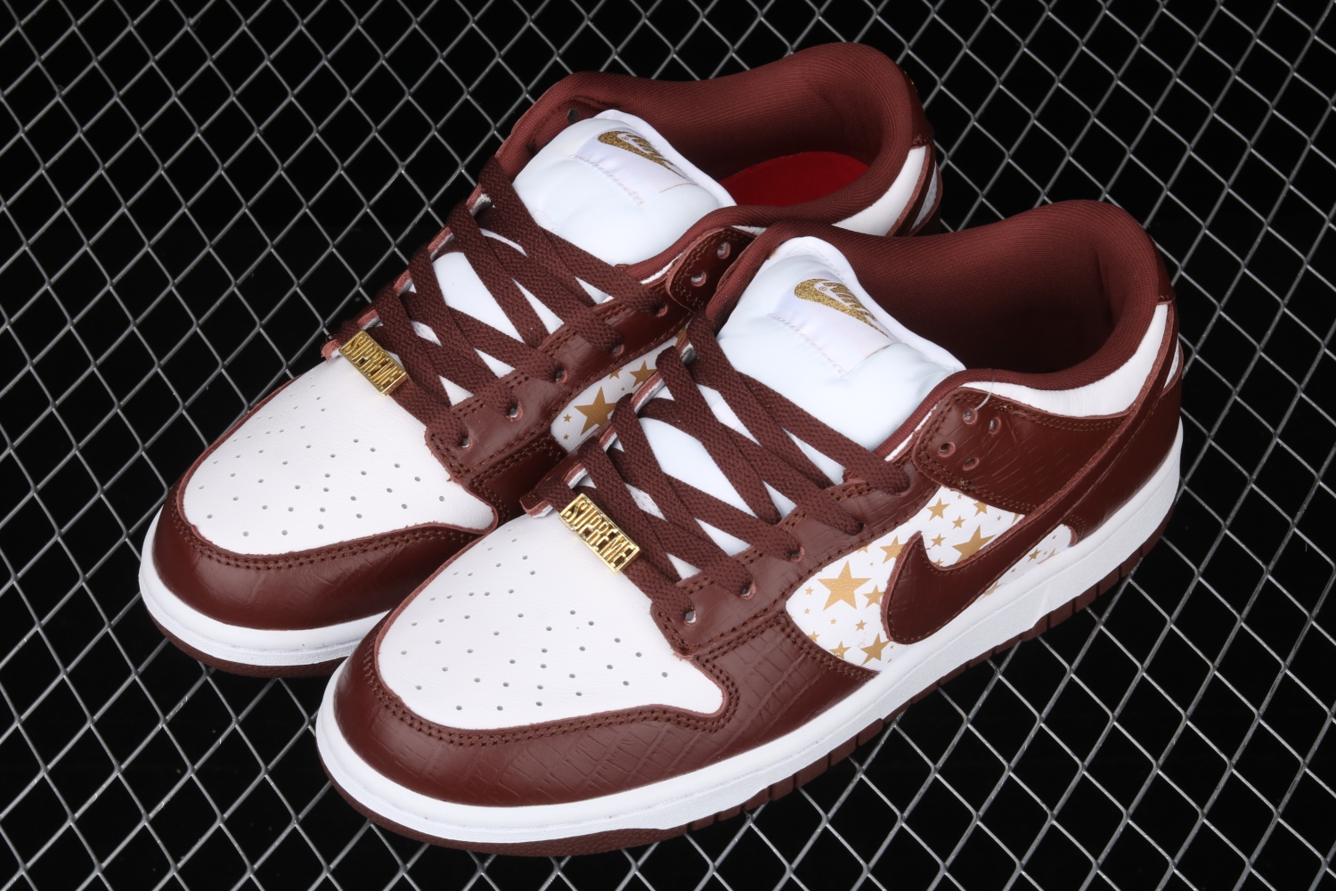 Nike SB Dunk Low Supreme Stars Barkroot Brown (2021) DH3228-103