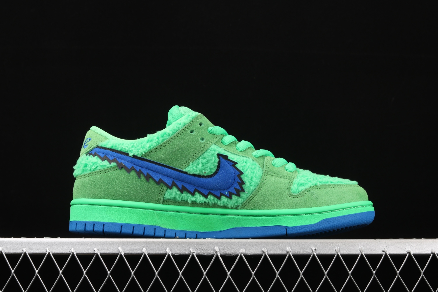 Nike SB Dunk Low Grateful Dead Bears Green CJ5378-300