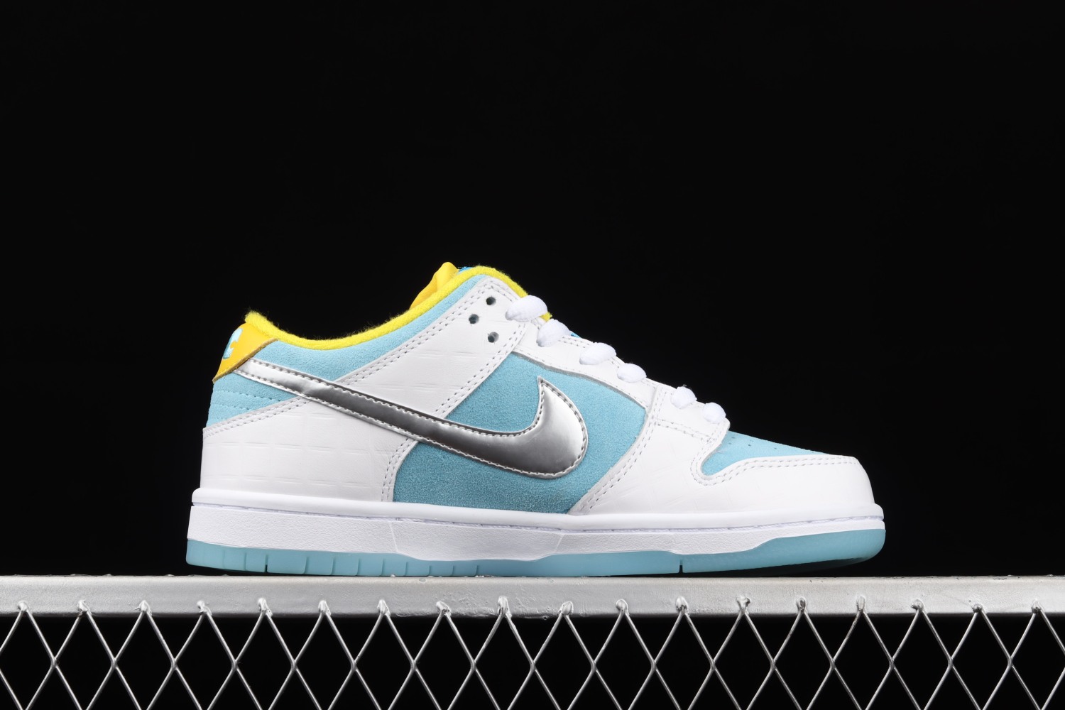 Nike SB Dunk Low Pro FTC Lagoon Pulse DH7687-400