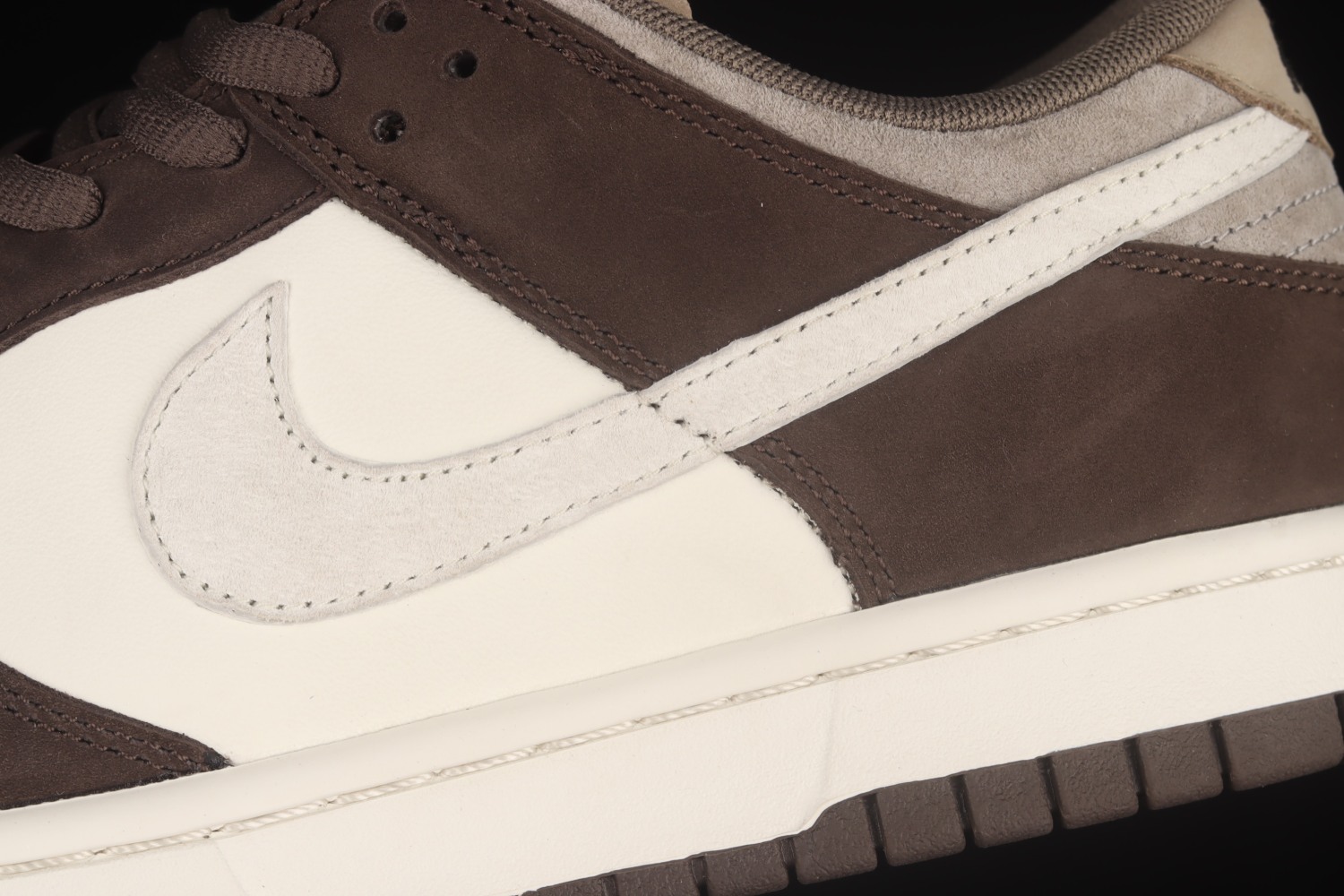 Otomo Katsuhiro x Nike SB Dunk Low Steamboy OST Grey Brown Mocha LF0039-001