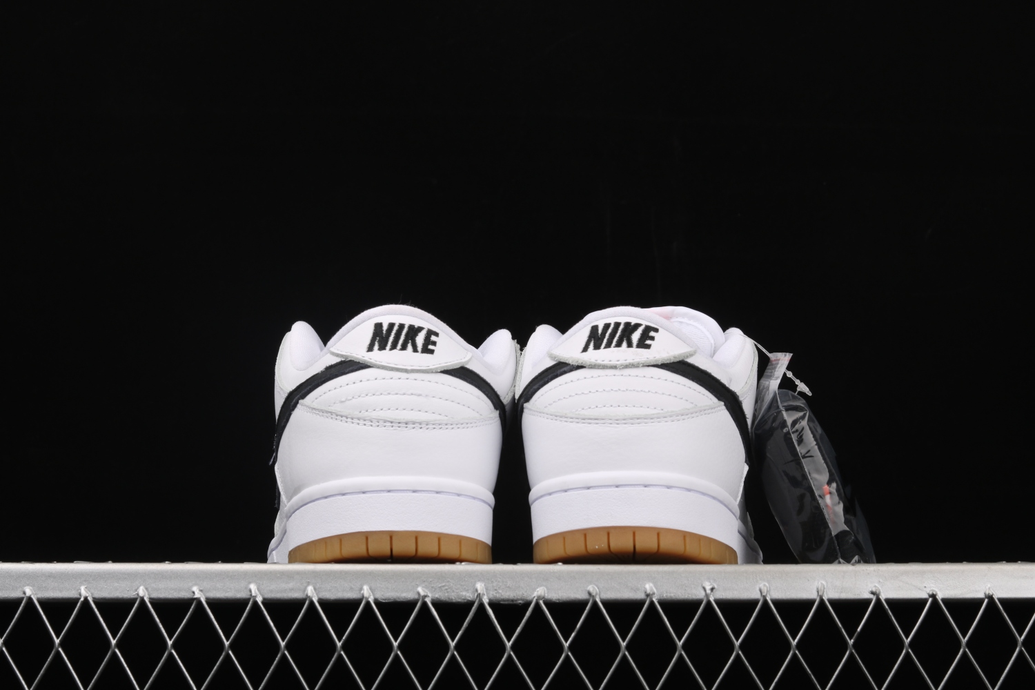 Nike SB Dunk Low Orange Label White Black CD2563-100