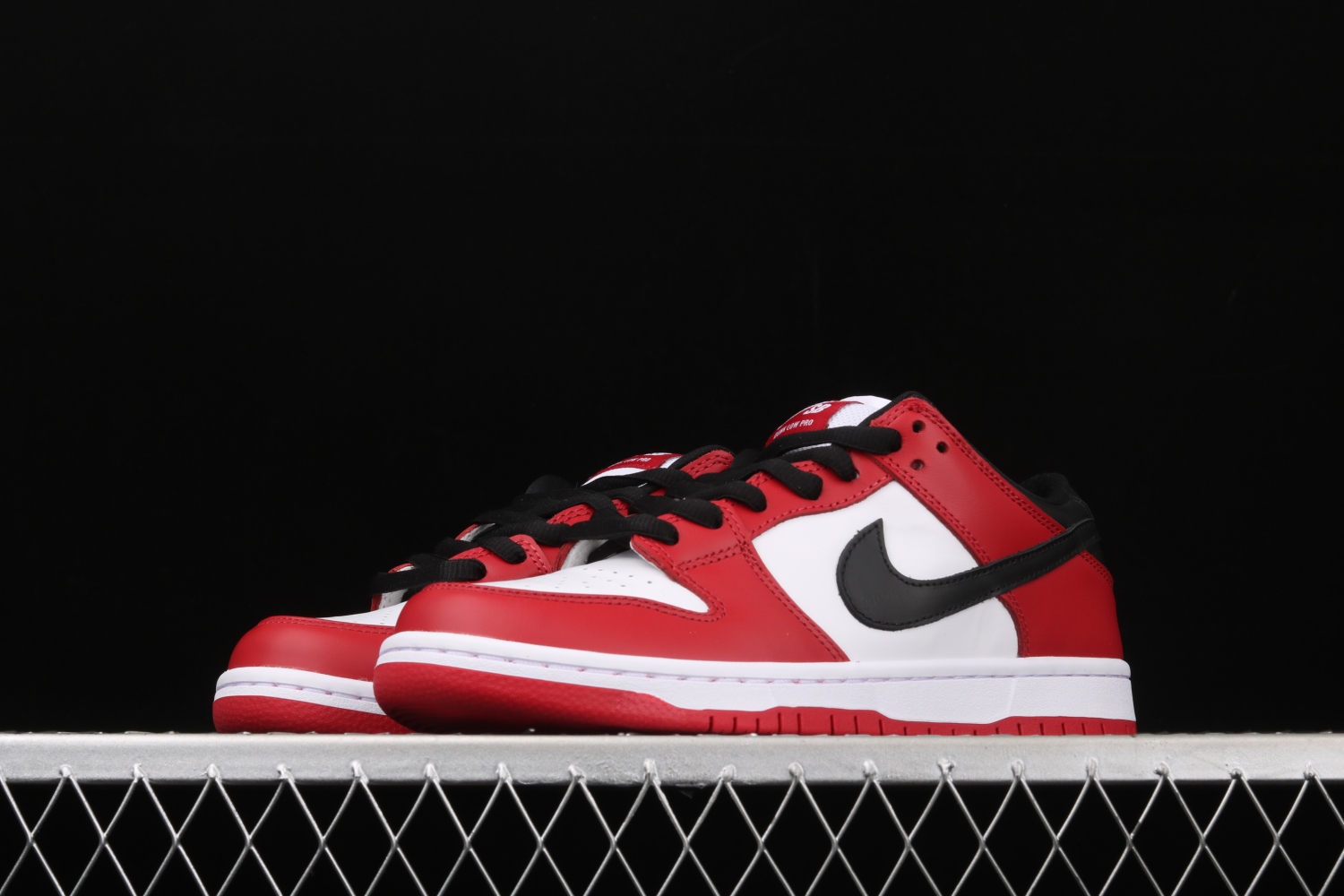 Nike SB Dunk Low J-Pack Chicago BQ6817-600