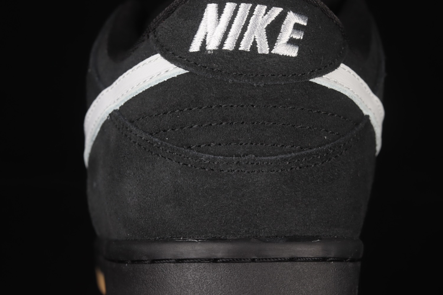 Nike SB Dunk Low Fog BQ6817-010