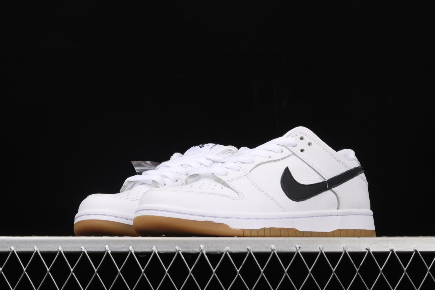 Nike SB Dunk Low Orange Label White Black CD2563-100