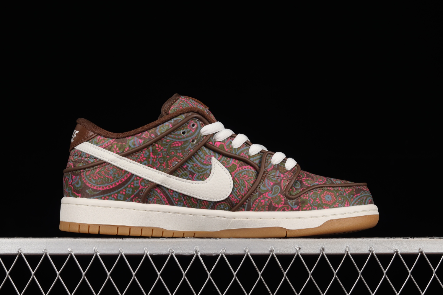 Nike SB Dunk Low Pro Paisley Brown  DH7534-200