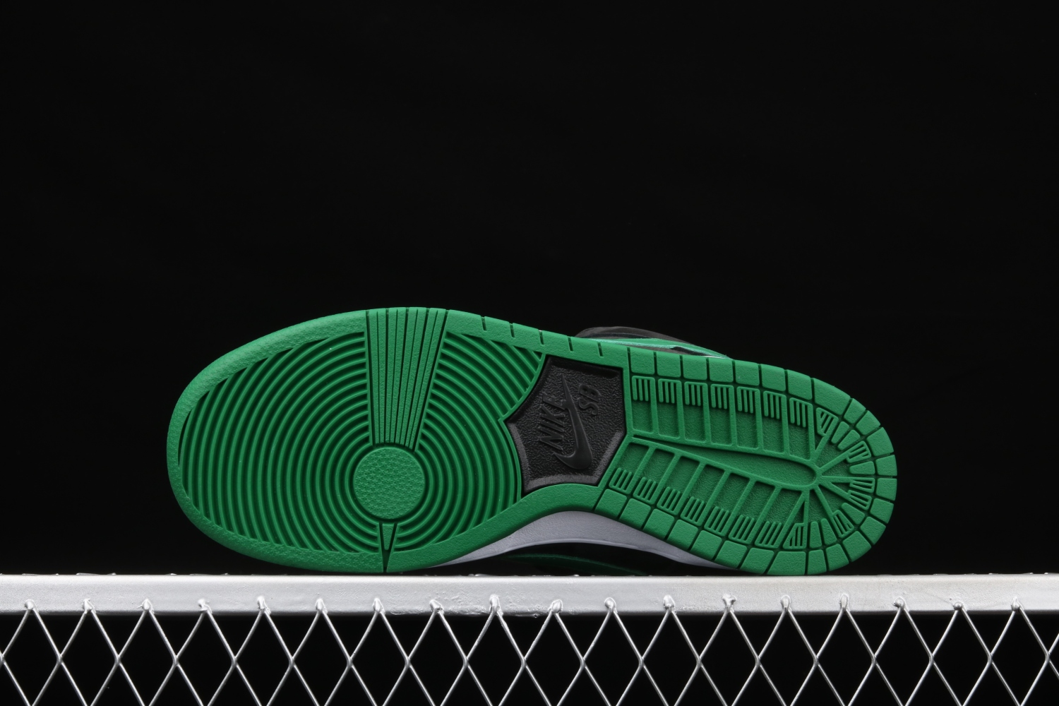 Nike SB Dunk Low Pro J Pack Black Pine Green BQ6817-005