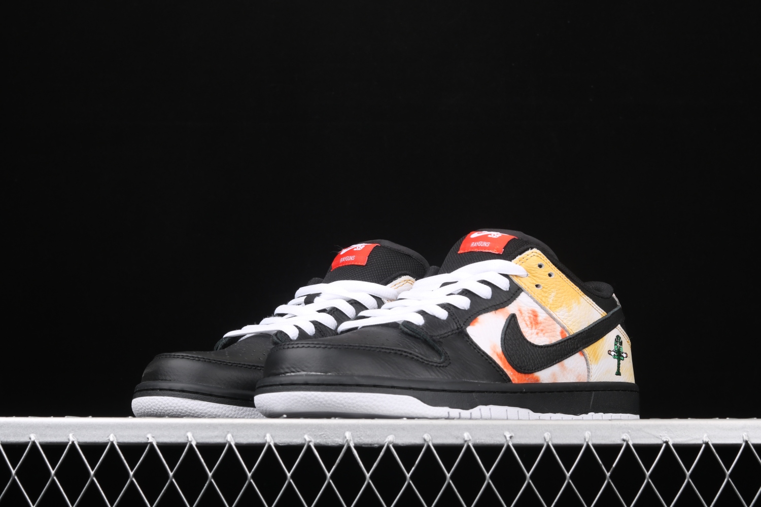 Nike SB Dunk Low Raygun Tie-Dye Black BQ6832-001