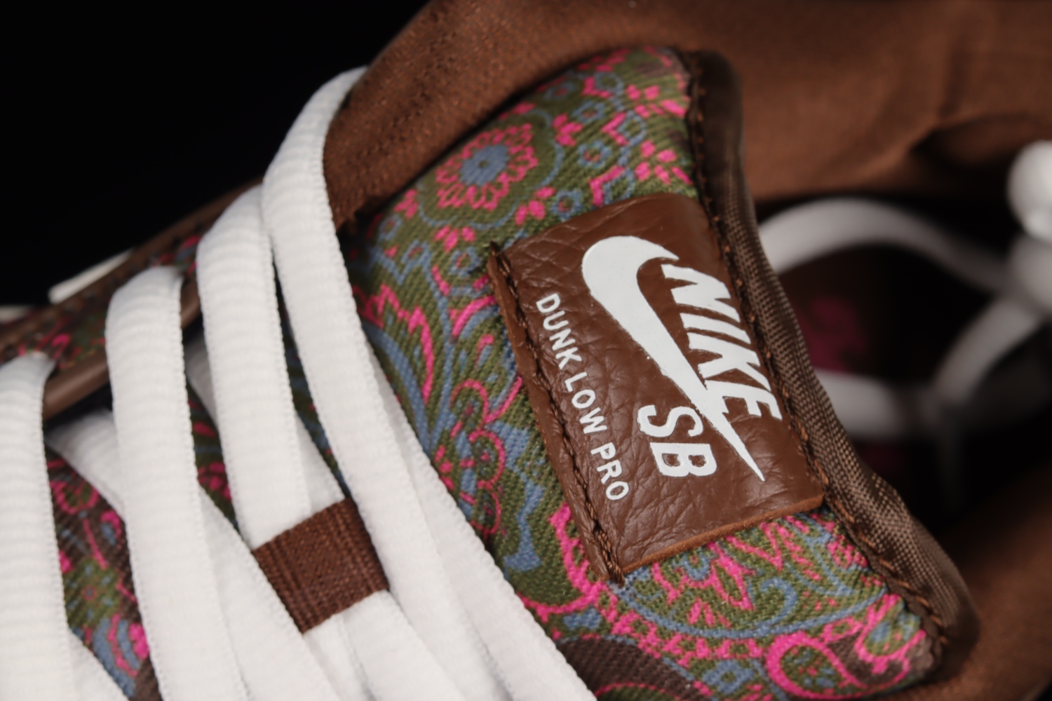 Nike SB Dunk Low Pro Paisley Brown  DH7534-200