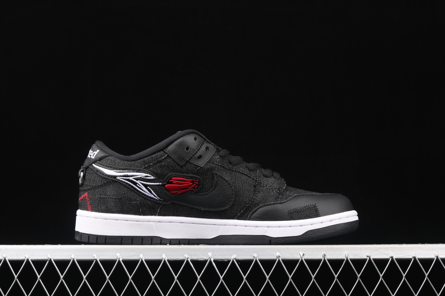 Nike SB Dunk Low Wasted Youth DD8386-001