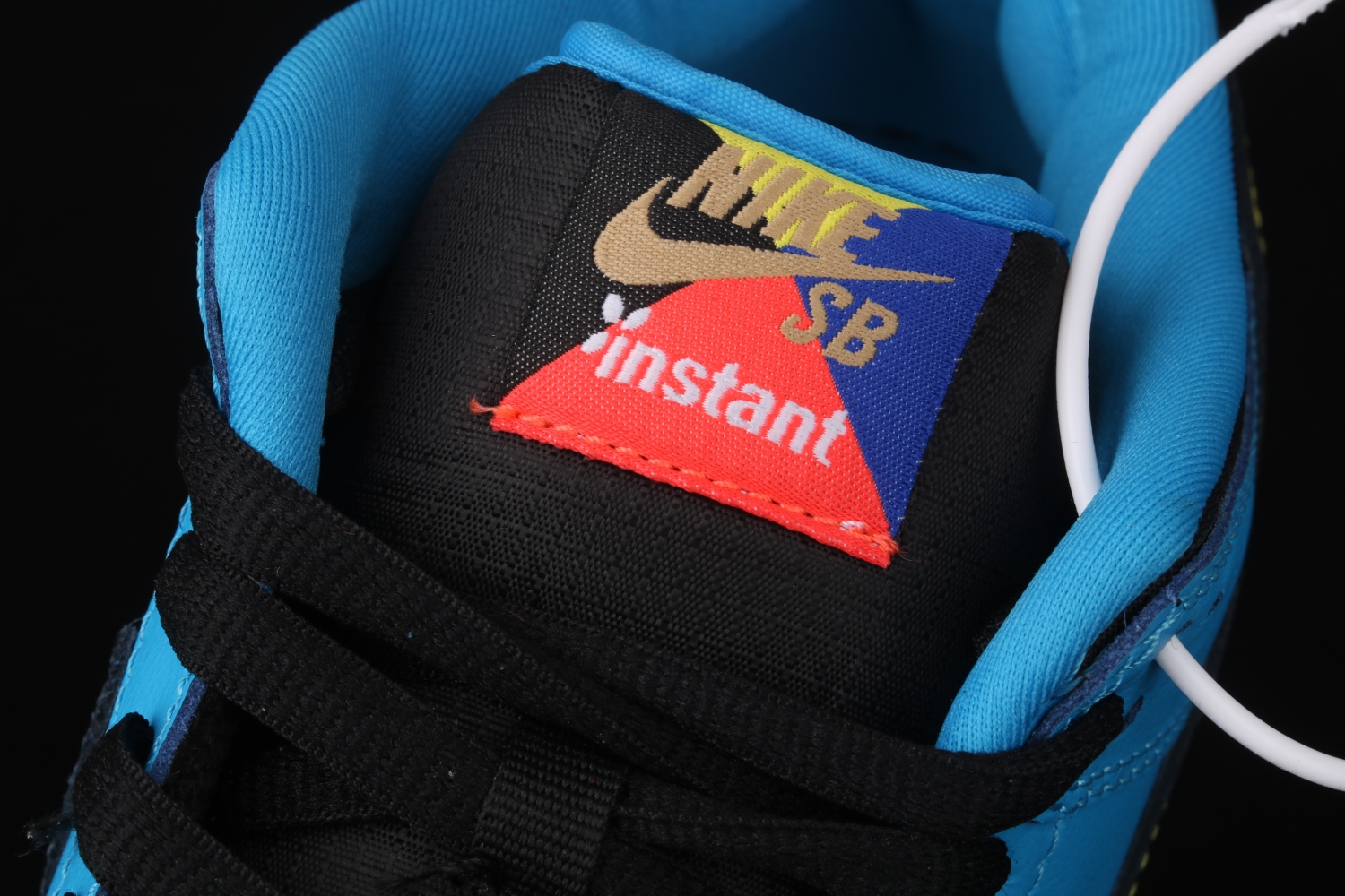 Nike SB Dunk Low Instant Skateboards CZ5128-400