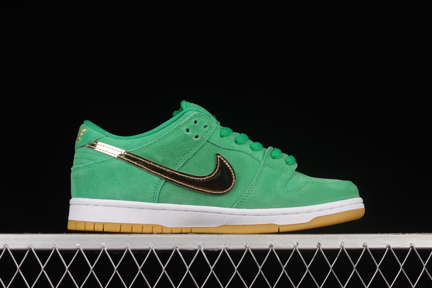 Nike SB Dunk Low Pro St. Patrick