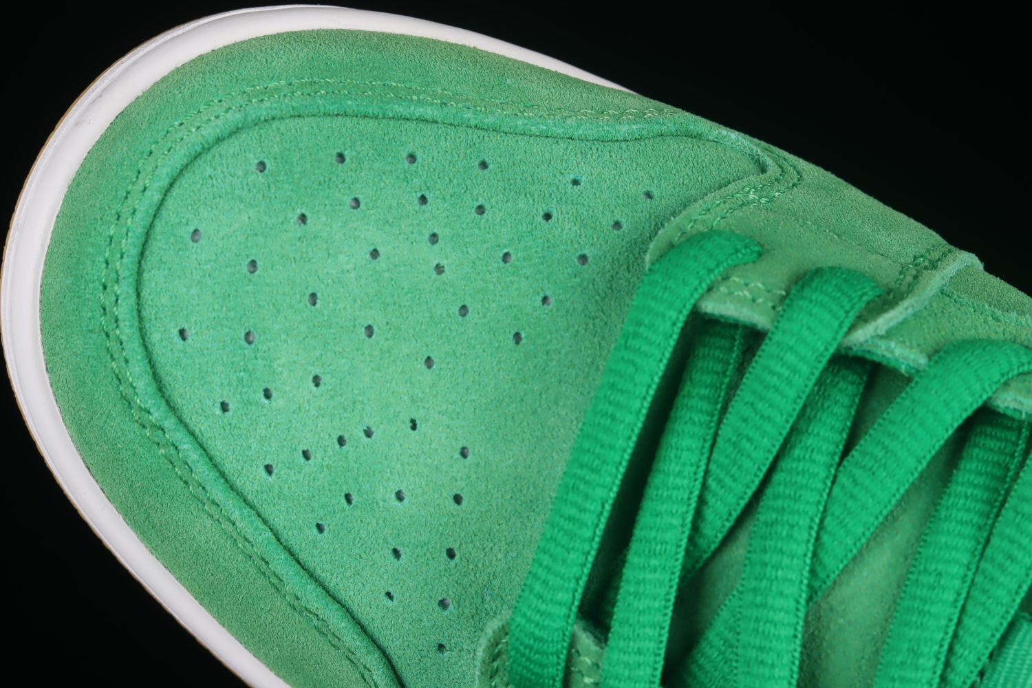 Nike SB Dunk Low Pro St. Patrick
