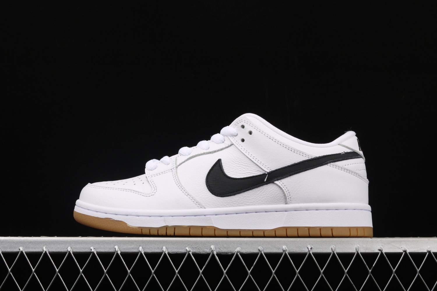 Nike SB Dunk Low Orange Label White Black CD2563-100