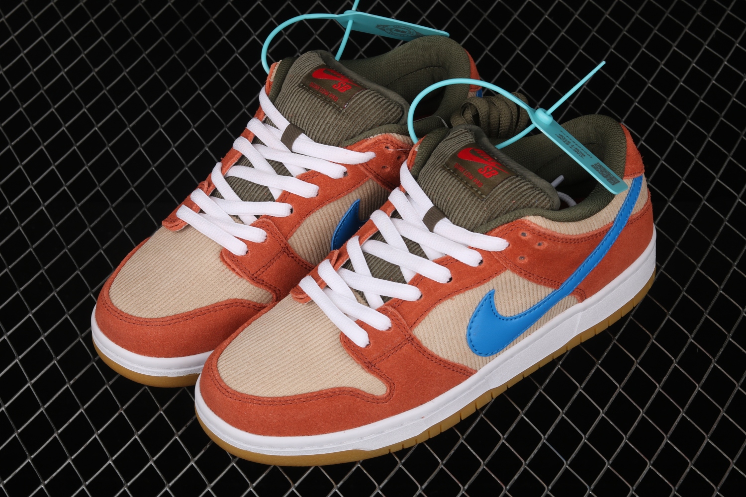 Nike SB Dunk Low Corduroy Dusty Peach BQ6817-201