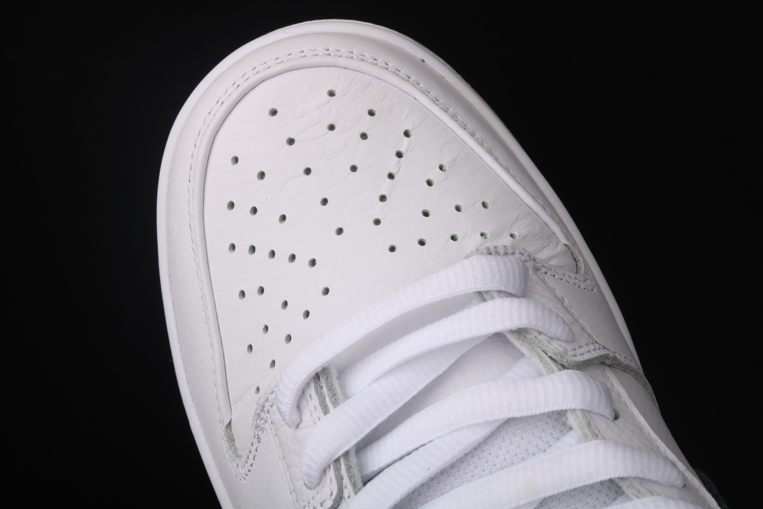 Nike SB Dunk Low Orange Label White Black CD2563-100