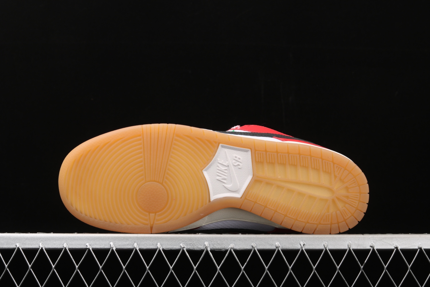 Nike SB Dunk Low Frame Skate Habibi CT2550-600