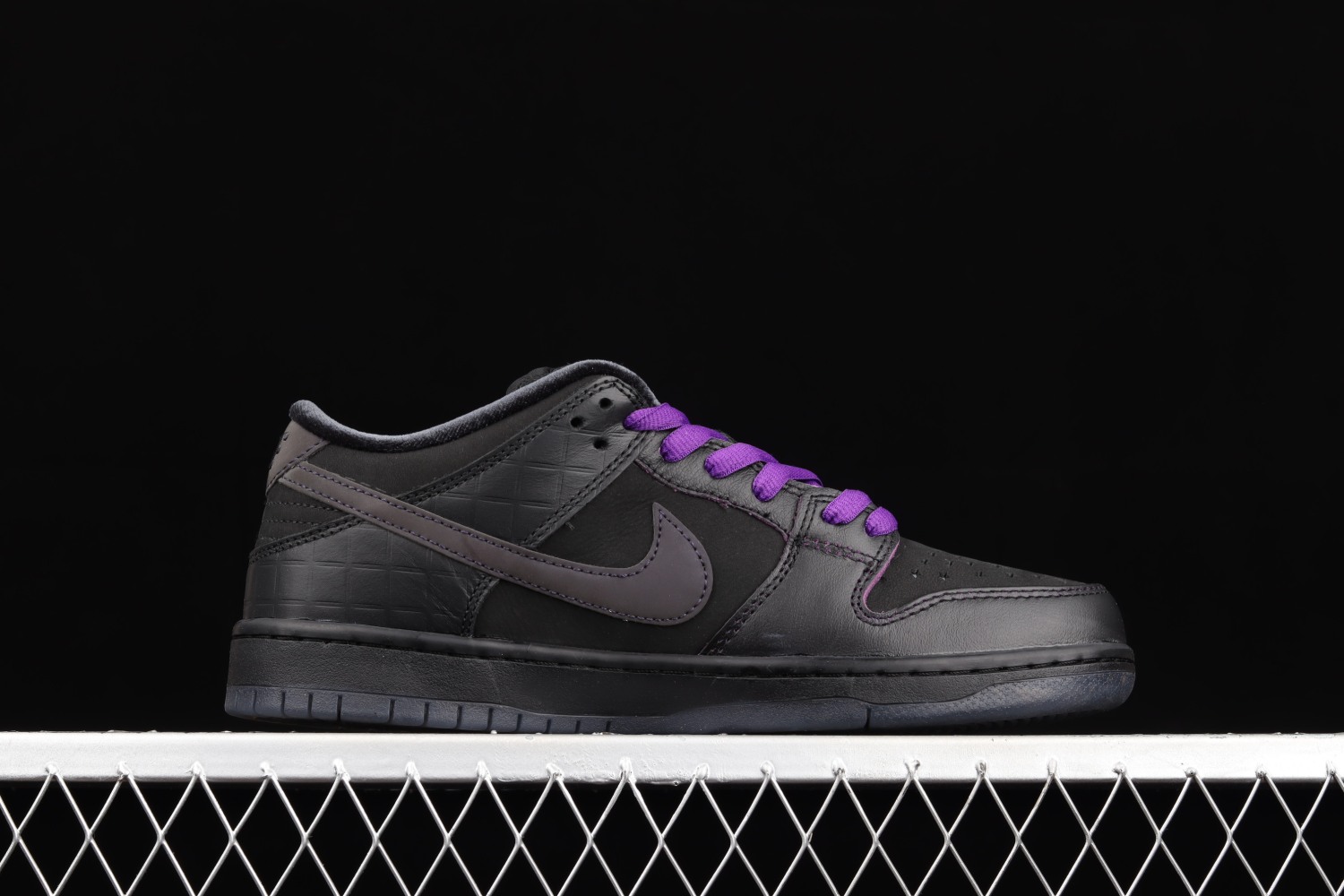 Nike SB Dunk Low Familia First Avenue DJ1159-001