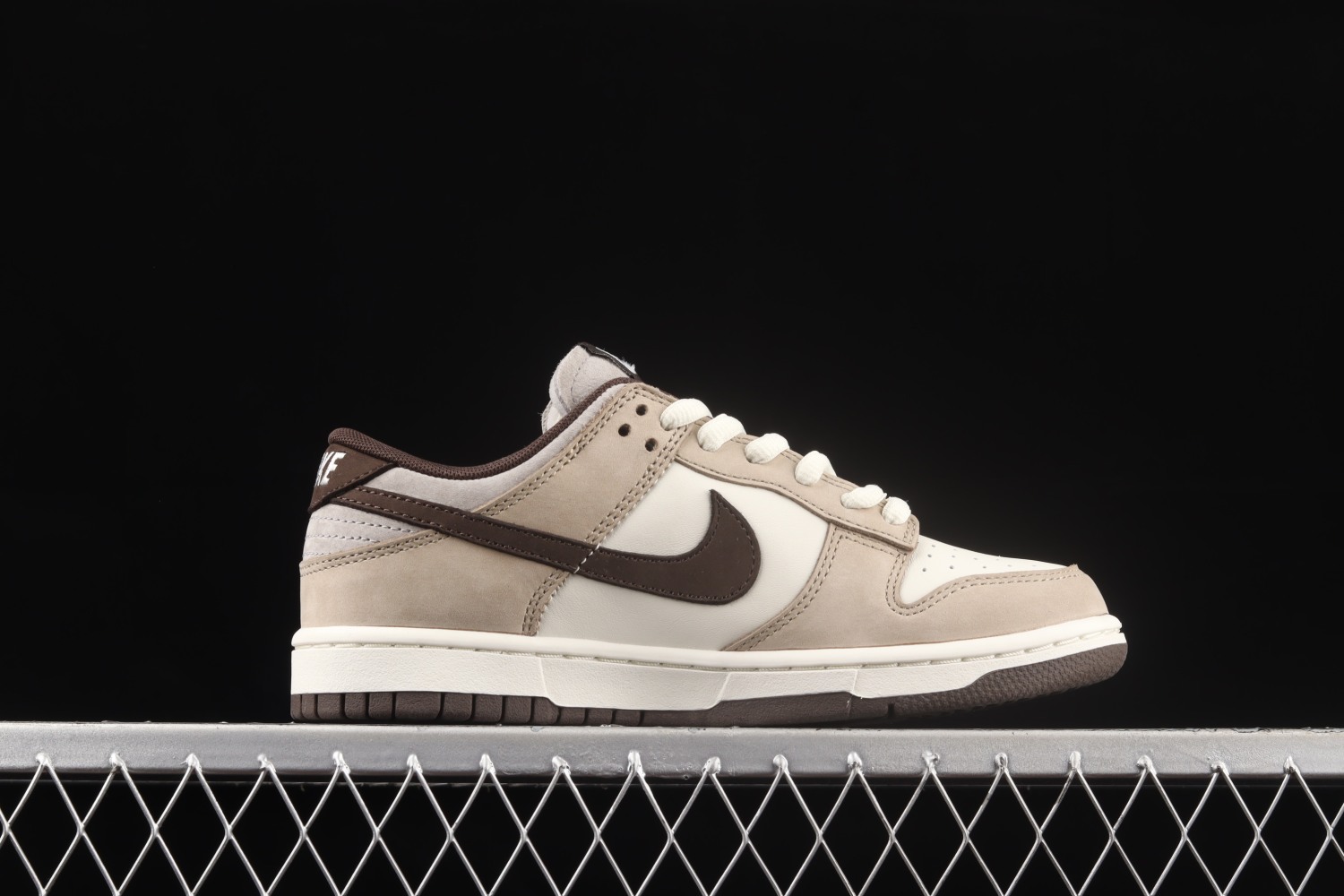 Otomo Katsuhiro x SB Dunk Low Steamboy OST LF0039-002