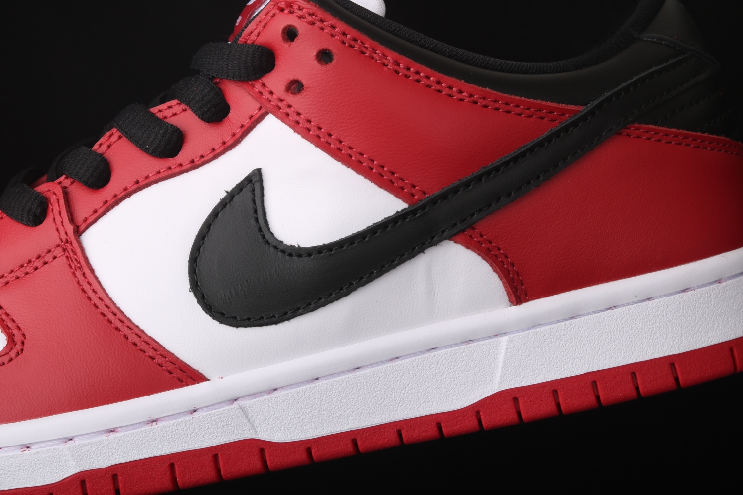 Nike SB Dunk Low J-Pack Chicago BQ6817-600