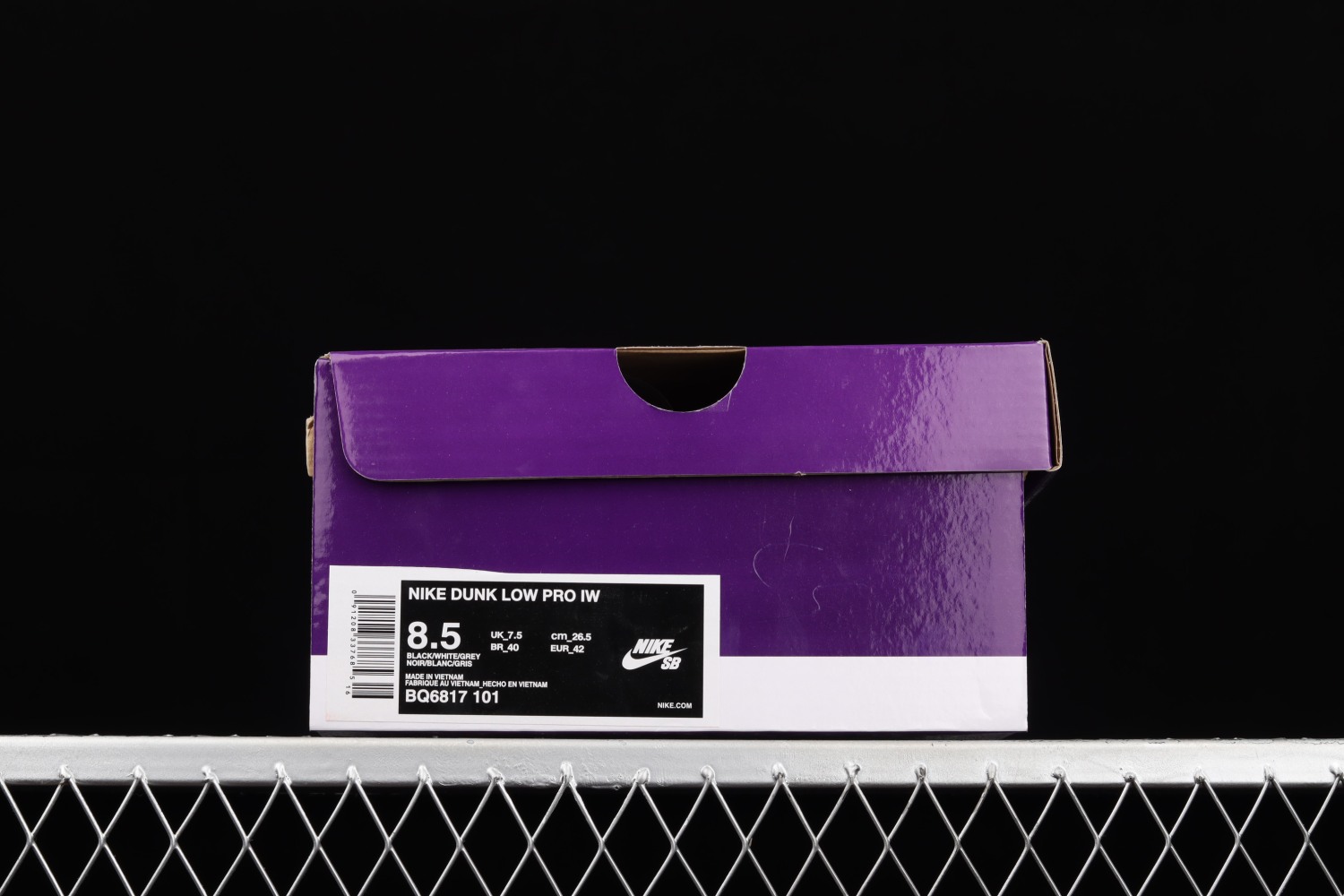 Nike SB Dunk Low Laser Blue BQ6817-101