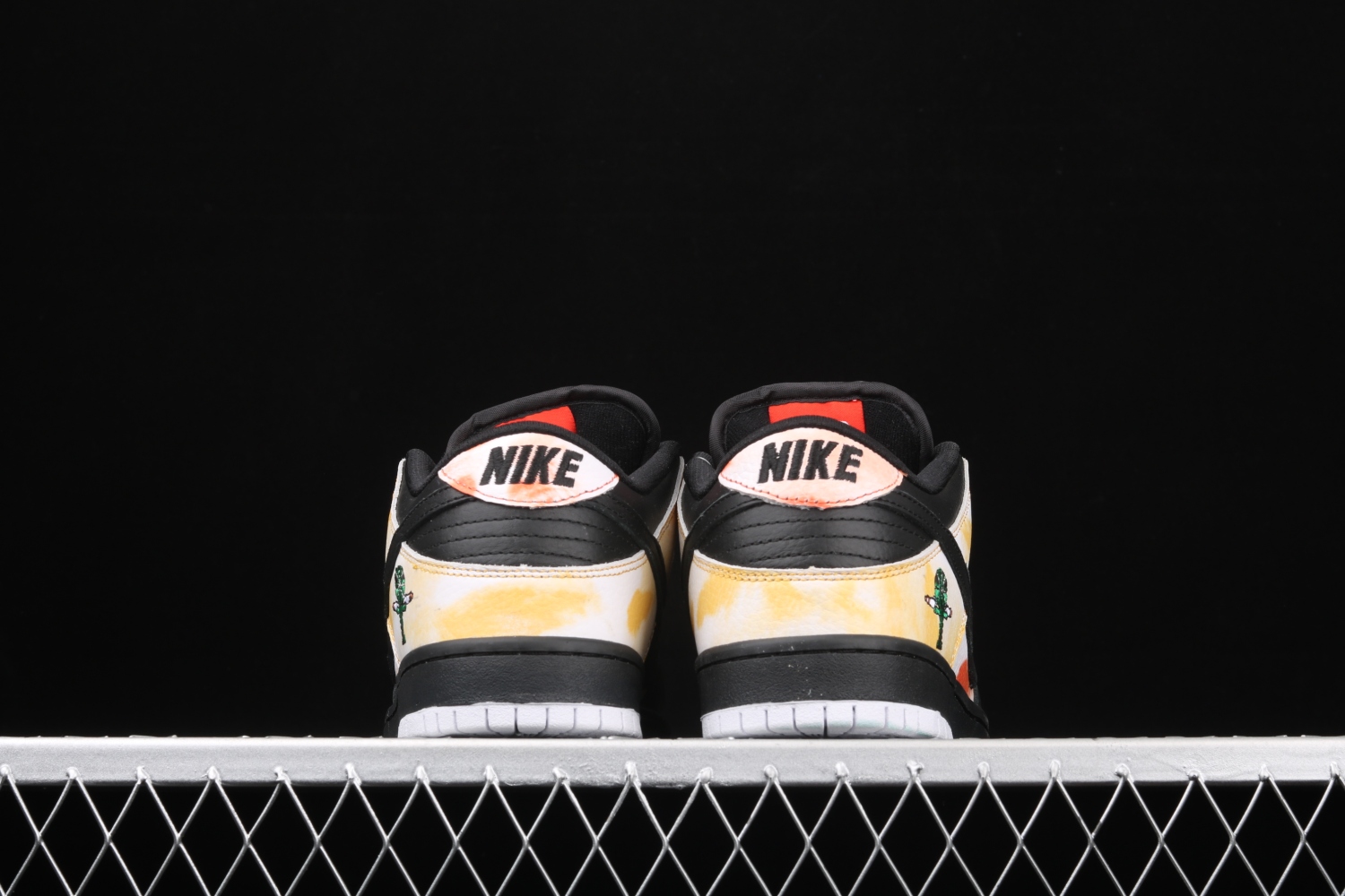 Nike SB Dunk Low Raygun Tie-Dye Black BQ6832-001