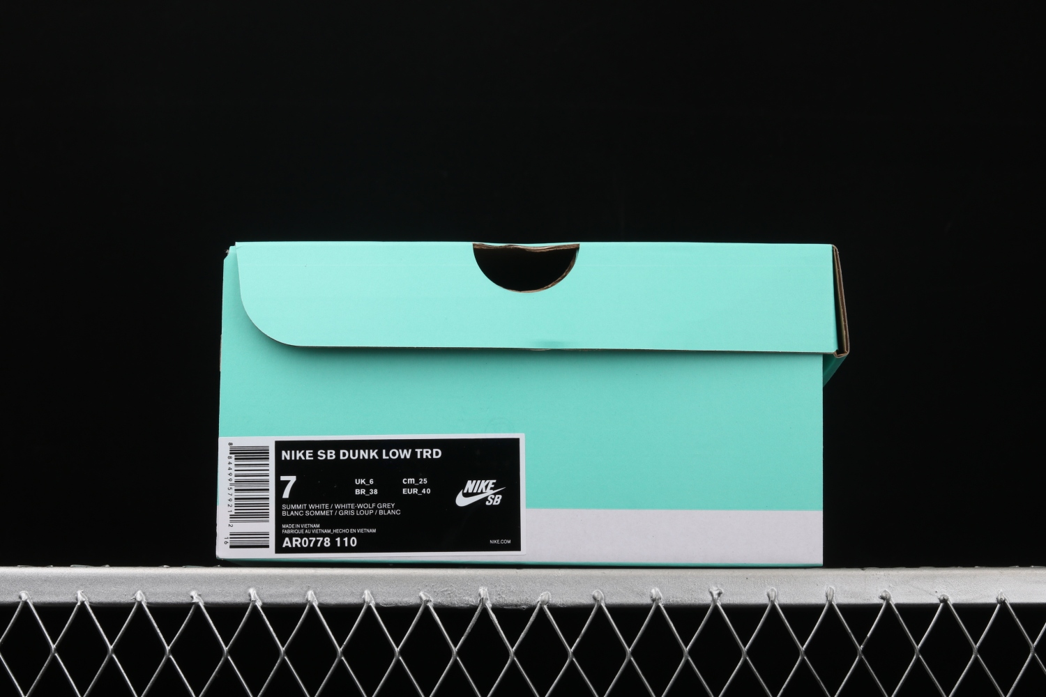 Nike SB Dunk Low Summit White Wolf Grey AR0778-110