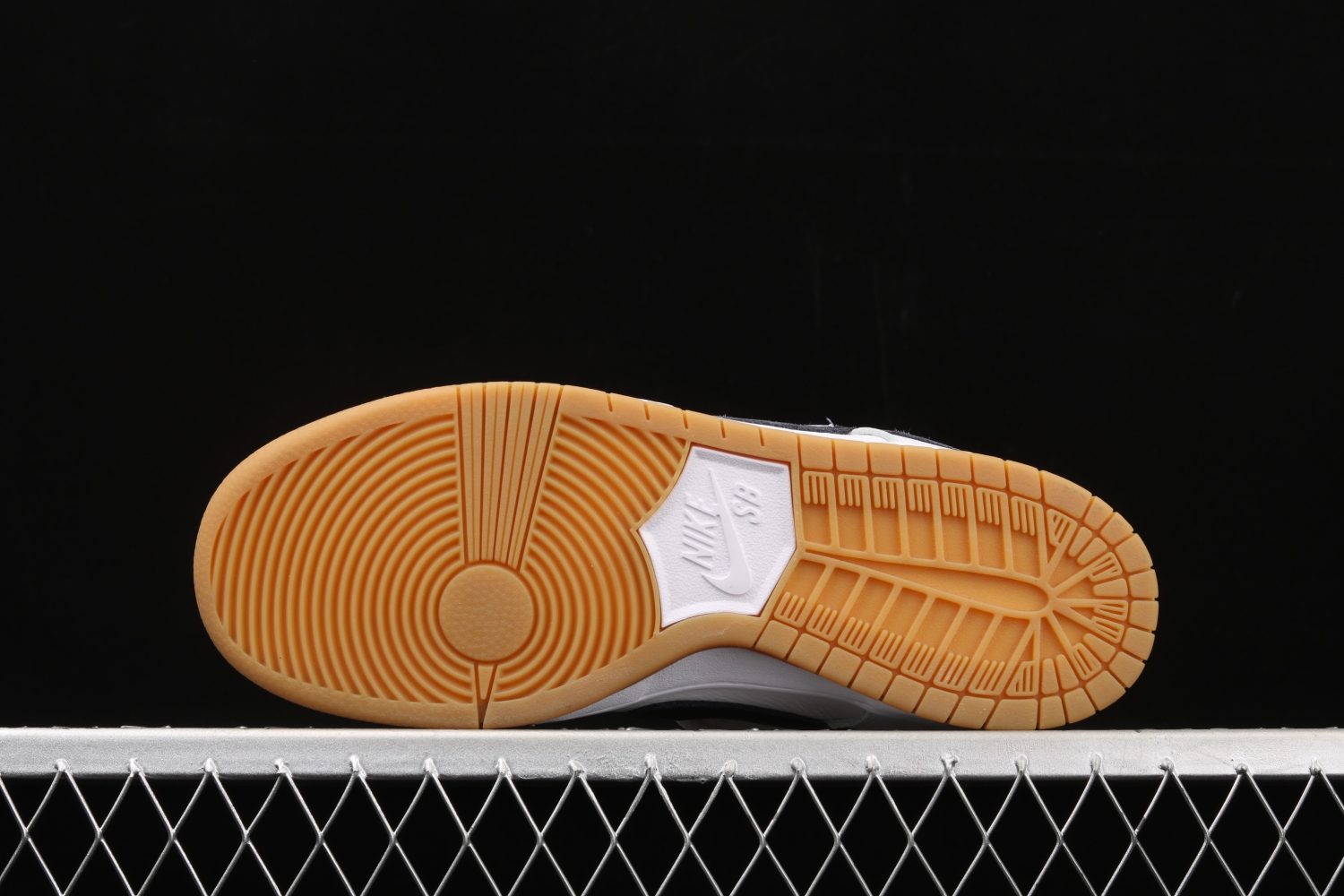 Nike SB Dunk Low Orange Label White Black CD2563-100