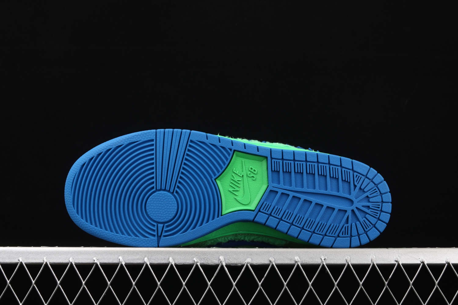 Nike SB Dunk Low Grateful Dead Bears Green CJ5378-300