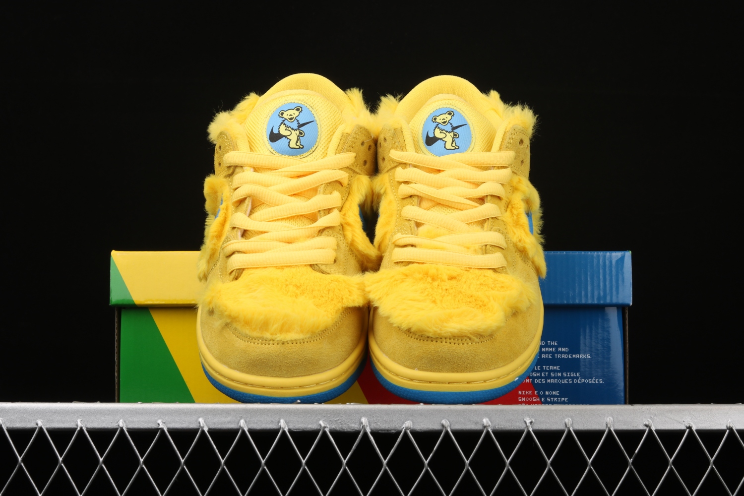 Nike SB Dunk Low Grateful Dead Bears Opti Yellow CJ5378-700