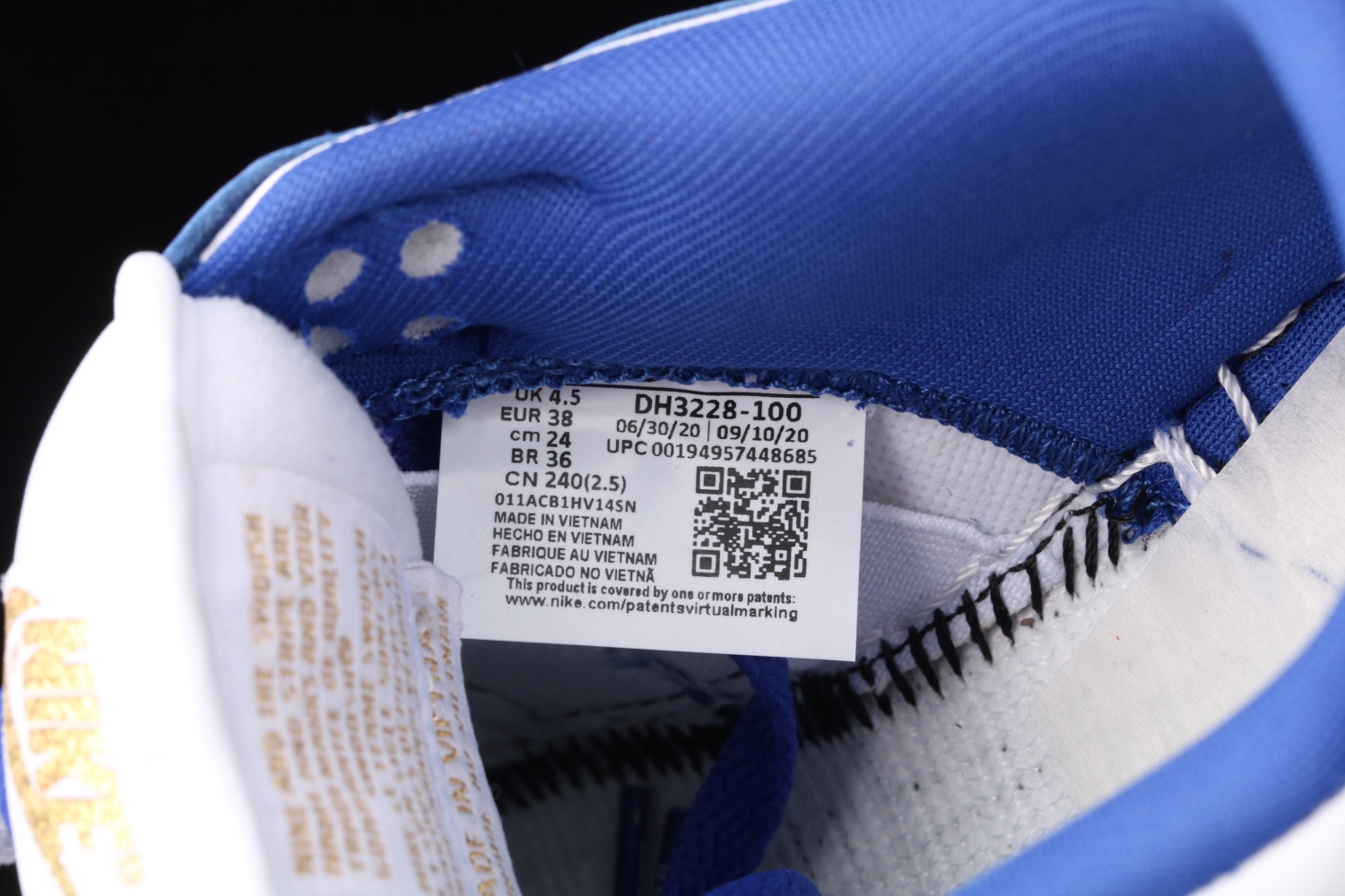 Nike SB Dunk Low Supreme Stars Hyper Royal (2021) DH3228-100