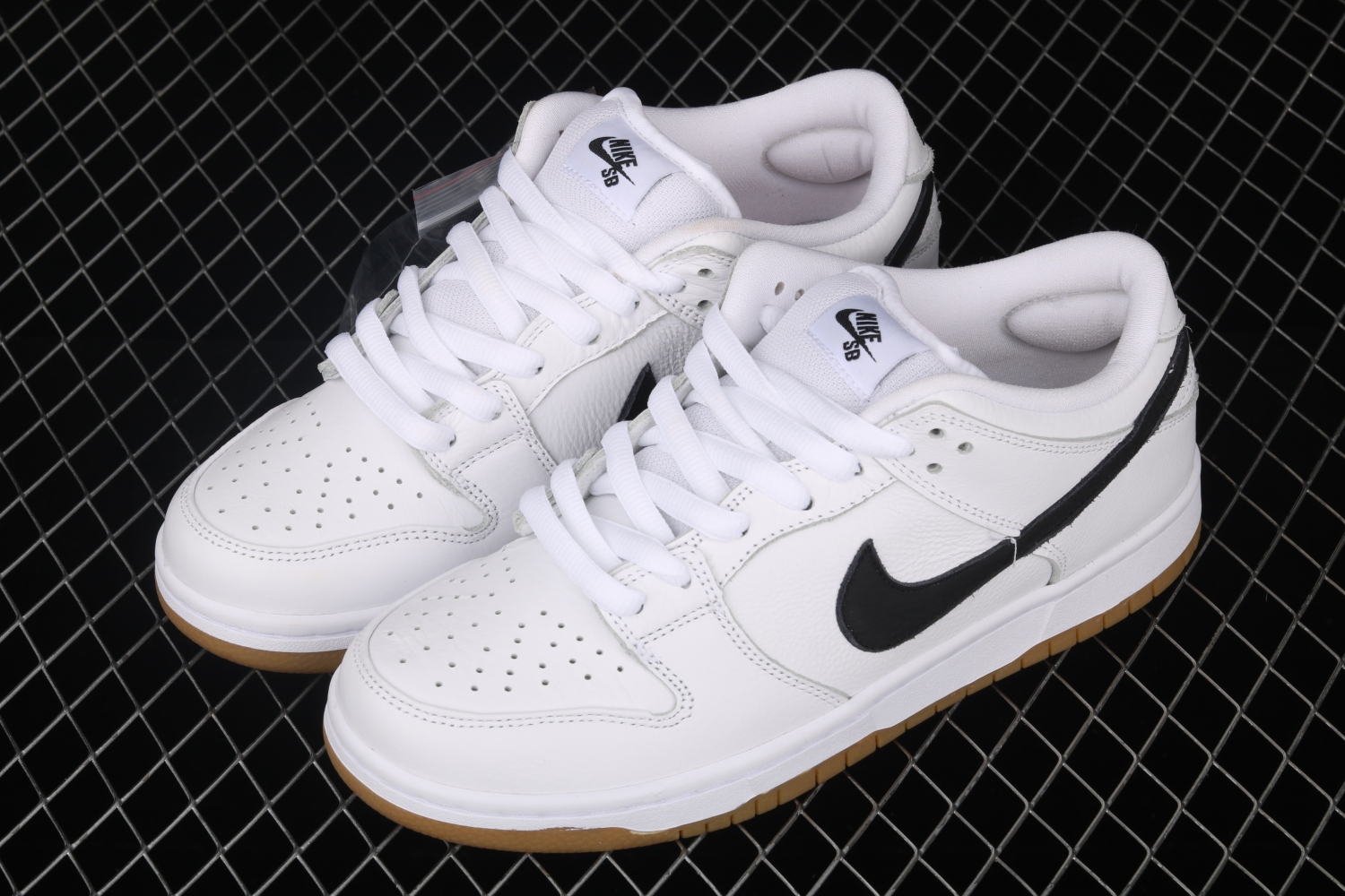 Nike SB Dunk Low Orange Label White Black CD2563-100