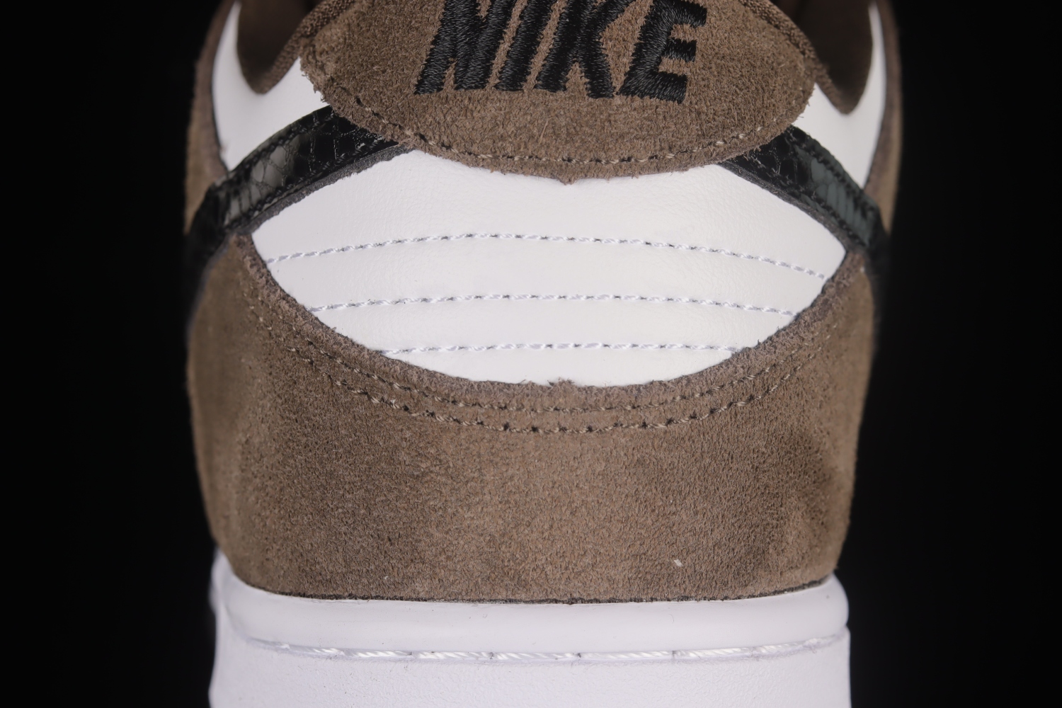Nike SB Dunk Low White Black Trail End Brown 304292-102